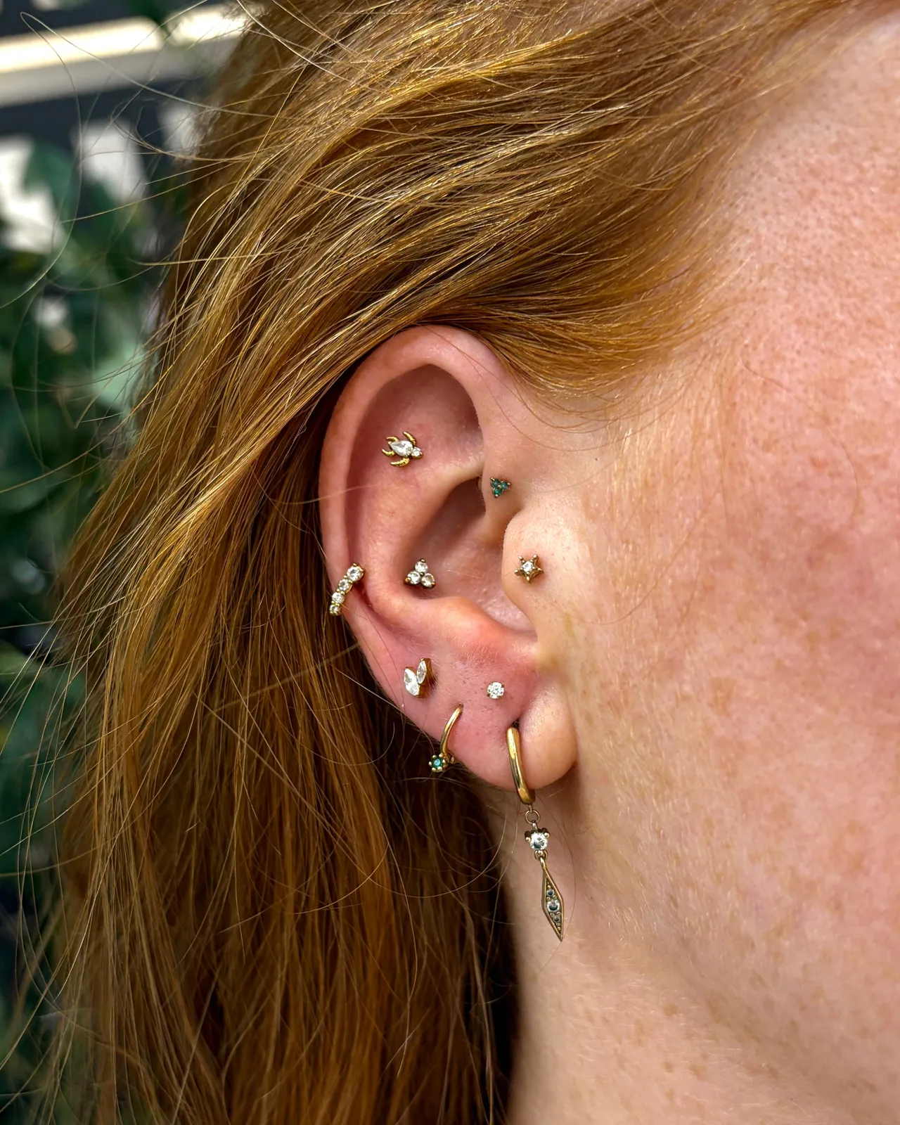 Helix · flat · lobes, piercing réalisé au studio